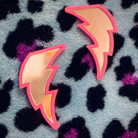 Jewelry - Thunderstruck!